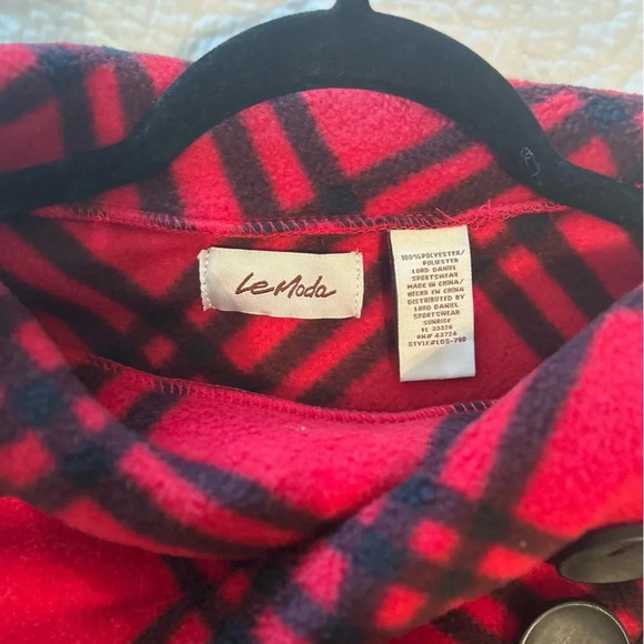 Cabincore LeMode Red/Black Plaid Poncho. #preppy #layering #fall2025 - Picture 3 of 5